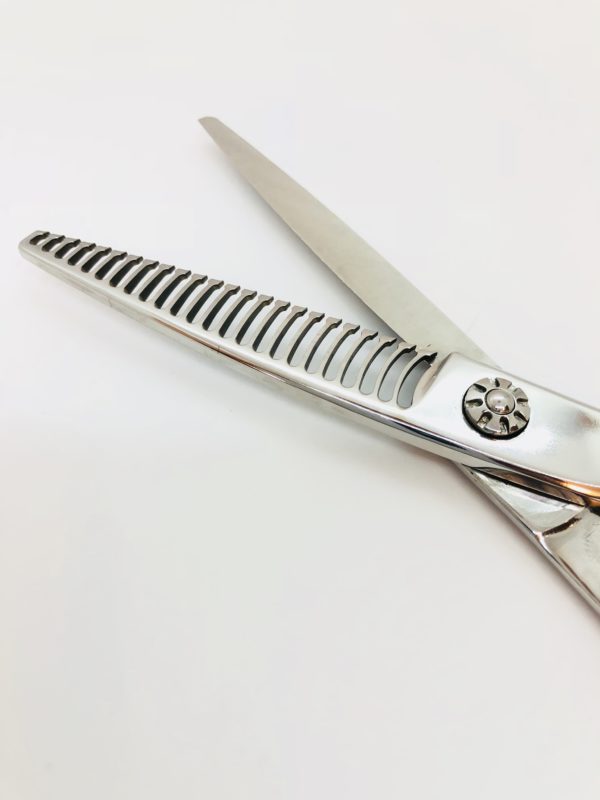 VI-24 (Thinning scissors) - Image 2