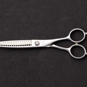 VI-18 (Thinning scissors)